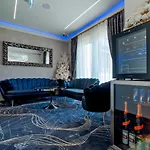 Diamond Panzio Bed & Breakfast 4*