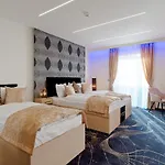 Diamond Panzio 4*