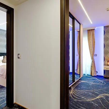 Diamond Panzio Nocleg ze śniadaniem 4*