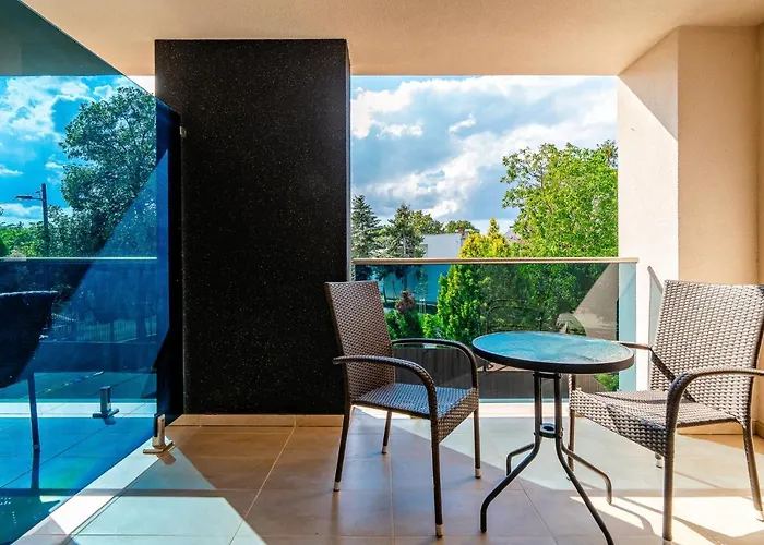 Diamond Panzio Bed & Breakfast 4*